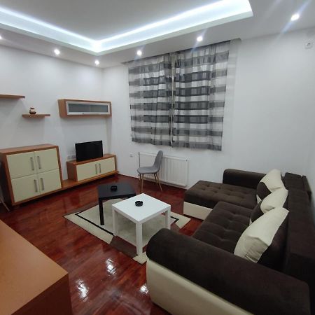 Nis Apartment Buitenkant foto